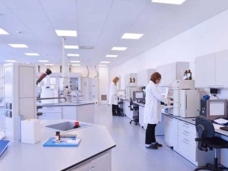 行业新闻实验室和仪器室怎么控制湿度？